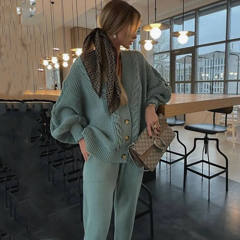 2-piece knit set pattern v-neck