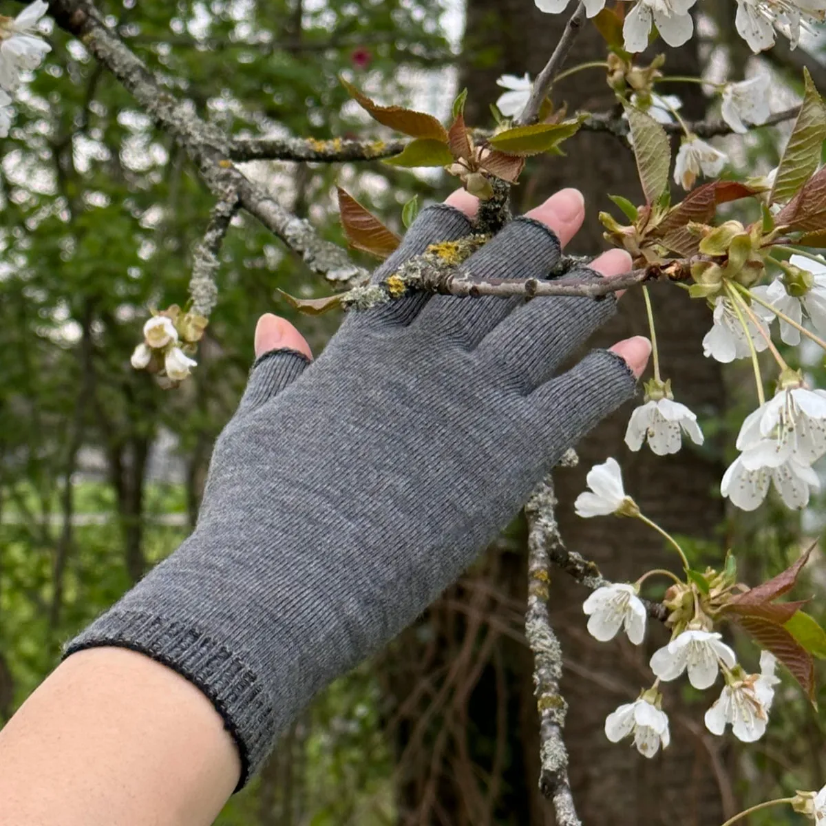 Infrared Seamless PR Open Finger Gloves 3D Knit