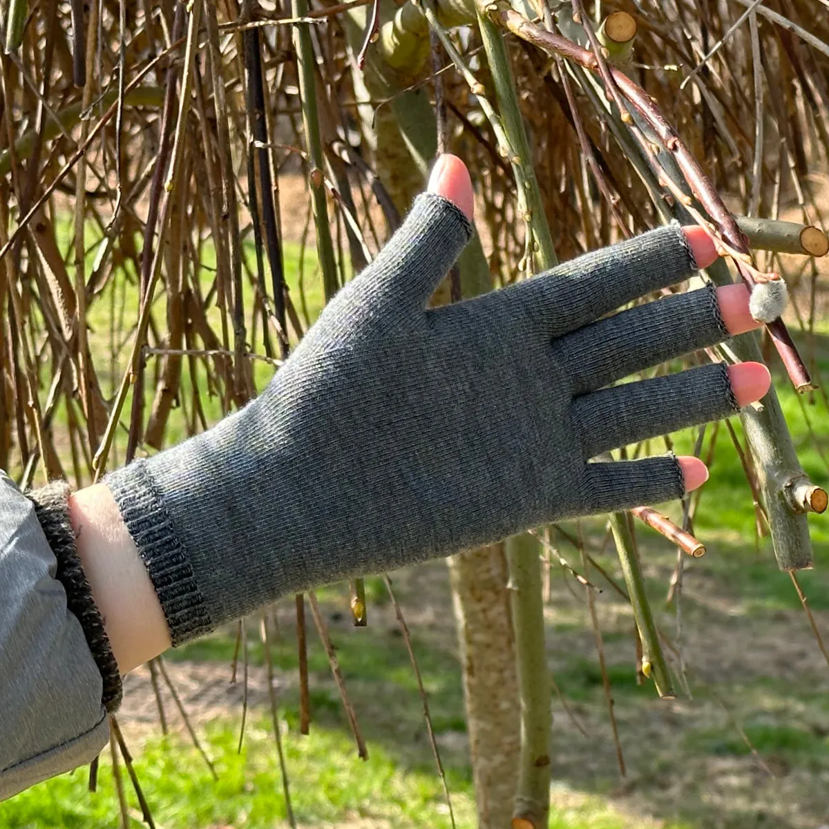 Infrared Seamless PR Open Finger Gloves 3D Knit