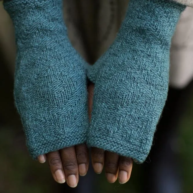 Rowell Mitts Pattern - Lanaloft Sport Yarn