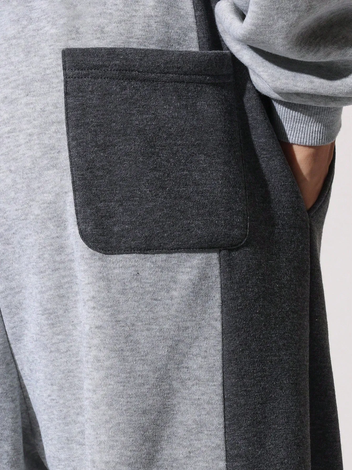 Straight Fir Sweatpants With Contrast Side Panels & Drawstrings