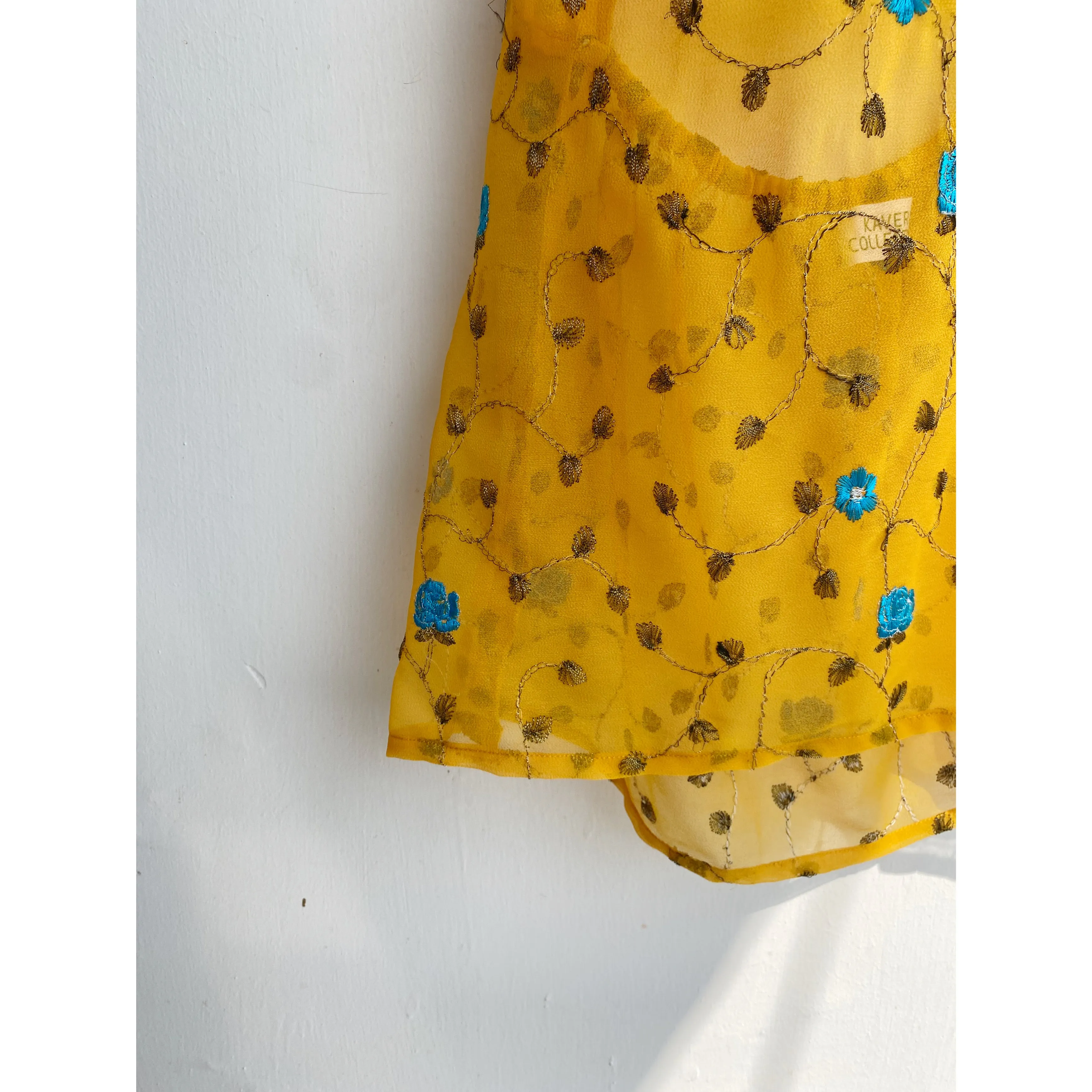 Yellow rose embroidery top